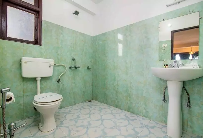 Hotelli Muscatel Bhumsang 200 Mts From Mall Road