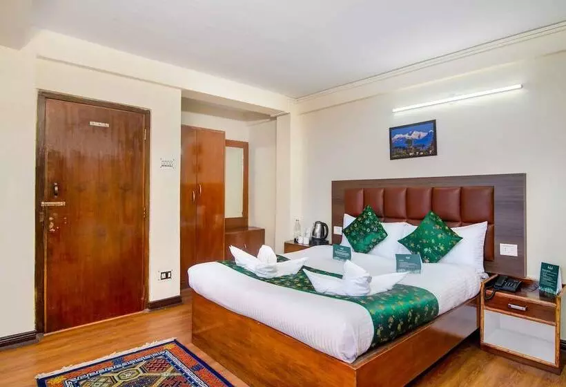Hotelli Muscatel Bhumsang 200 Mts From Mall Road
