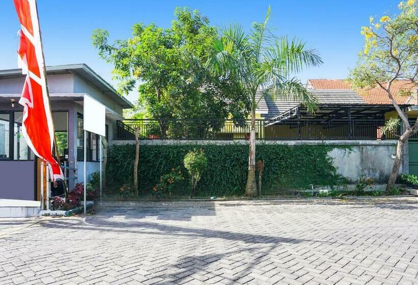 فندق Oyo 91544 Homestay Biru Blukid