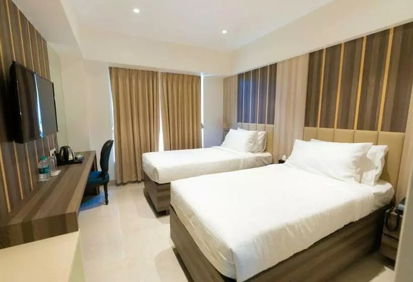 Hotelli The Thane Club