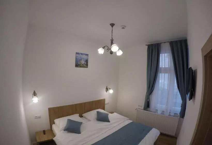 پانسیون Casa Bacila