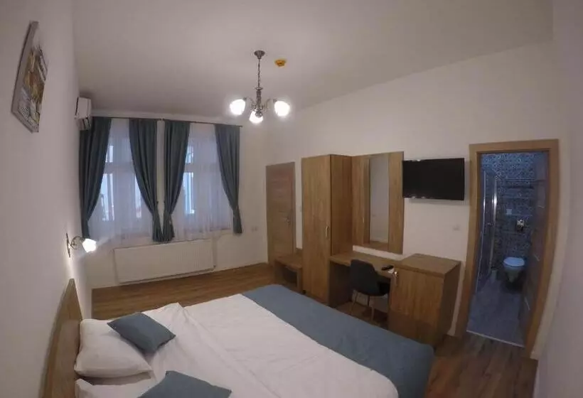پانسیون Casa Bacila