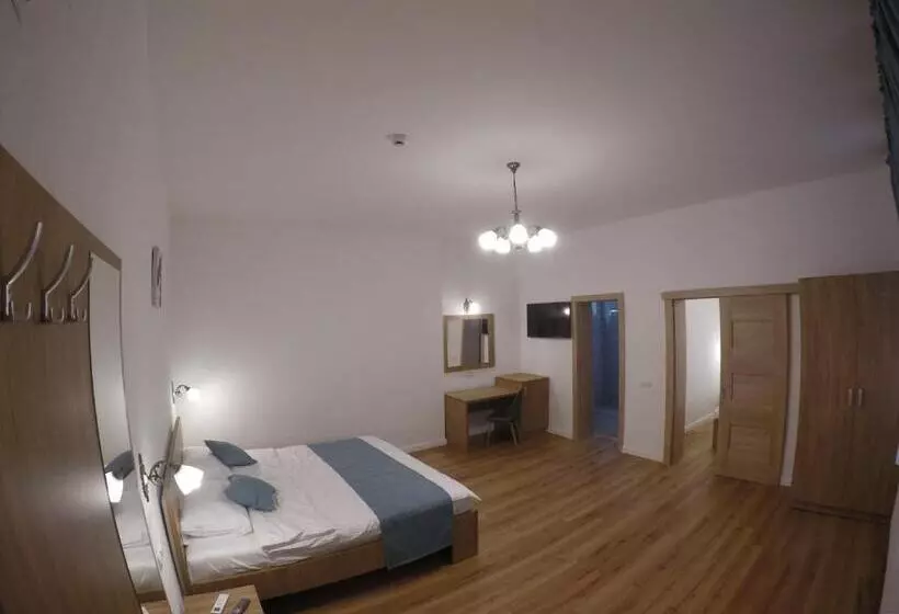 پانسیون Casa Bacila