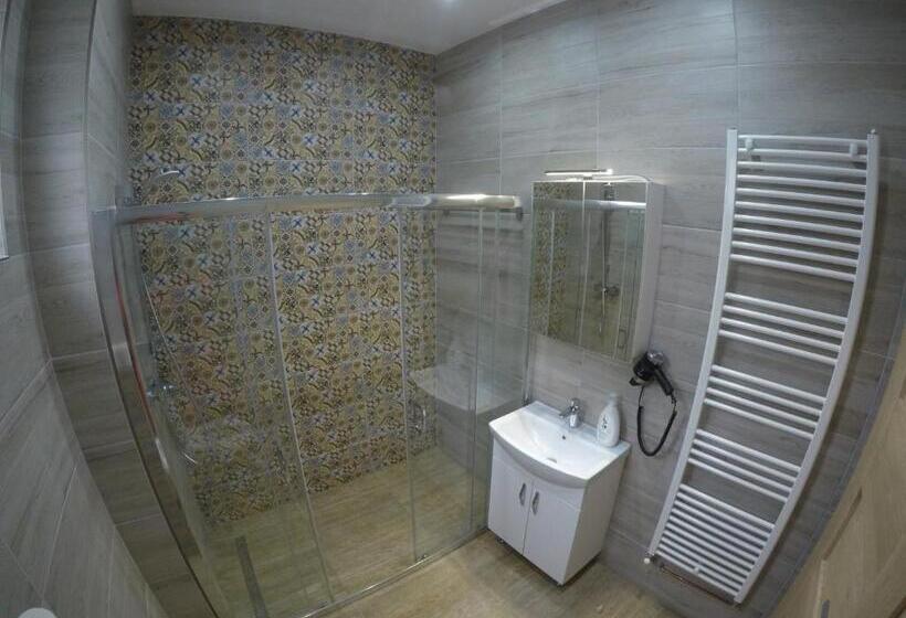 پانسیون Casa Bacila