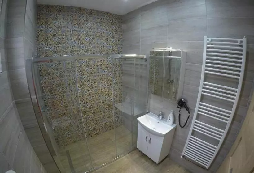 پانسیون Casa Bacila