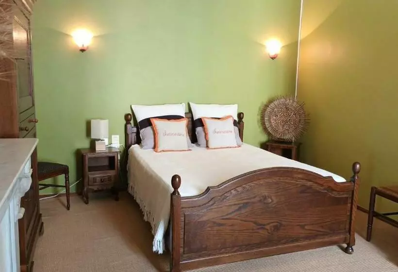 Majatalo Room In Guest Room   The Green Suite