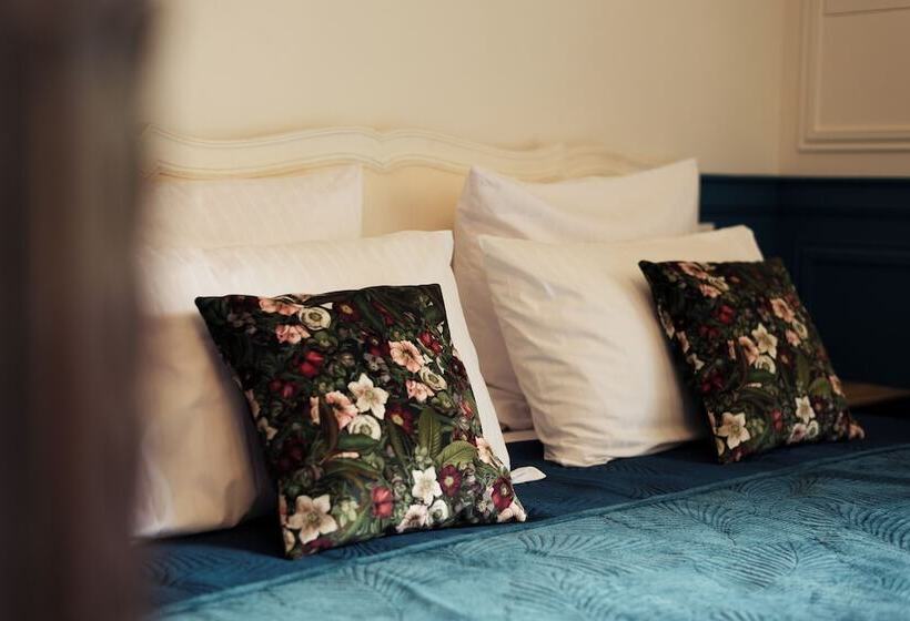 مبيت وإفطار Manoir De Laroque Delprat