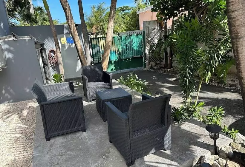 Charming 1 Bed Studio In Simpson Bay   Beacon Hill