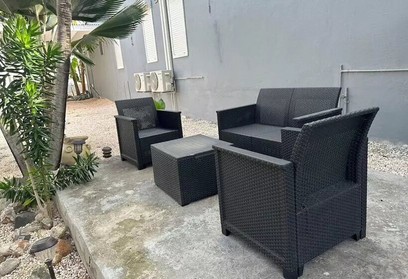 Charming 1 Bed Studio In Simpson Bay   Beacon Hill