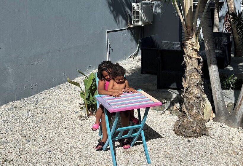 Charming 1 Bed Studio In Simpson Bay   Beacon Hill