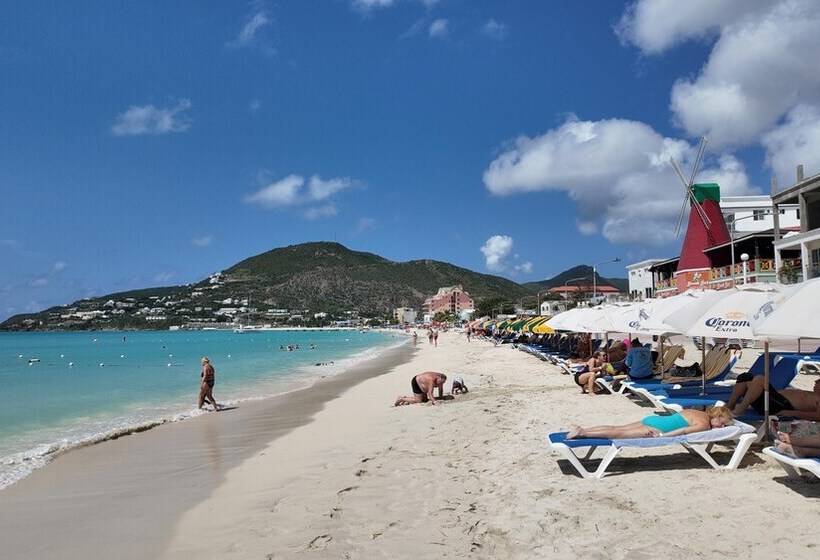 Charming 1 Bed Studio In Simpson Bay   Beacon Hill