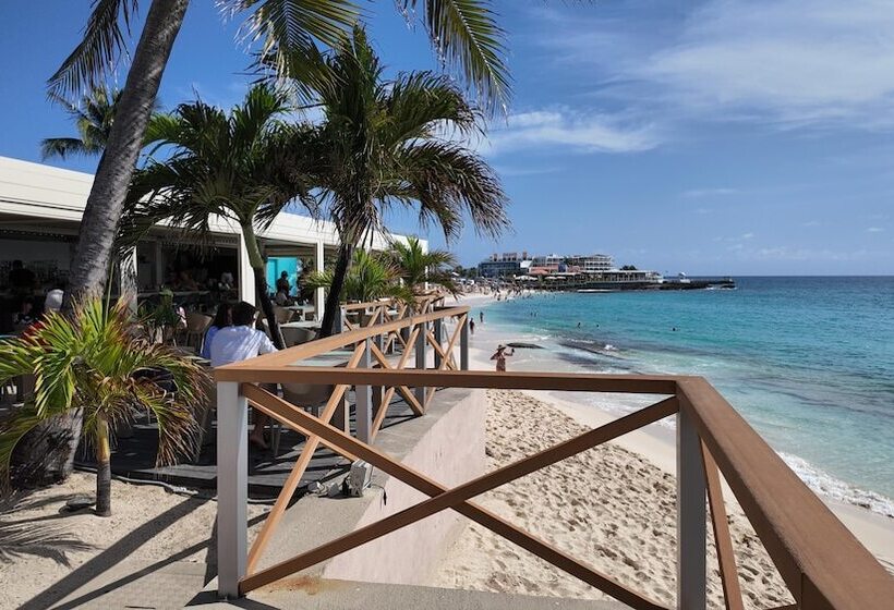 Charming 1 Bed Studio In Simpson Bay   Beacon Hill