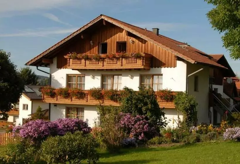 Majatalo Gästehaus Am Ludwigsberg