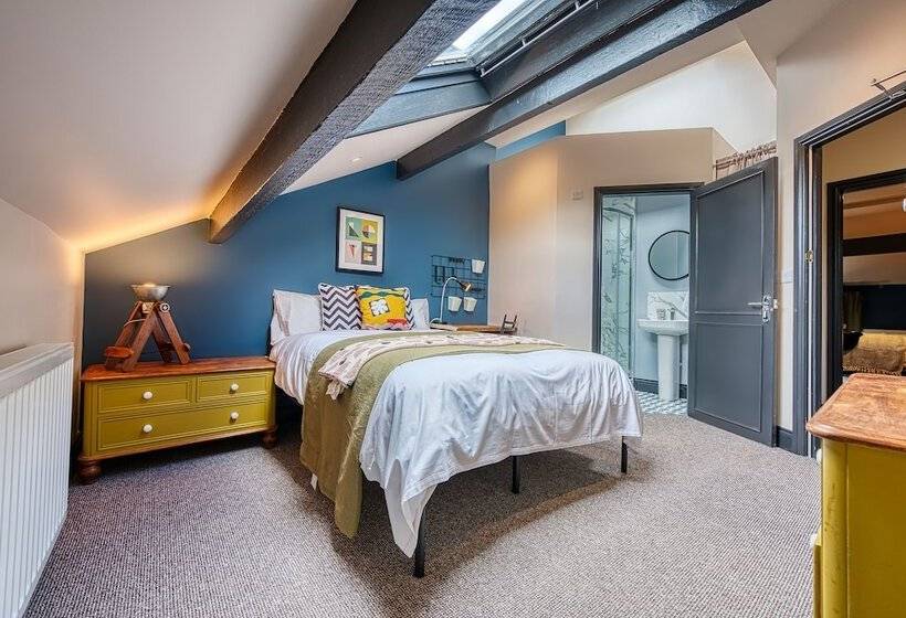 پانسیون New Unique Keighley Room