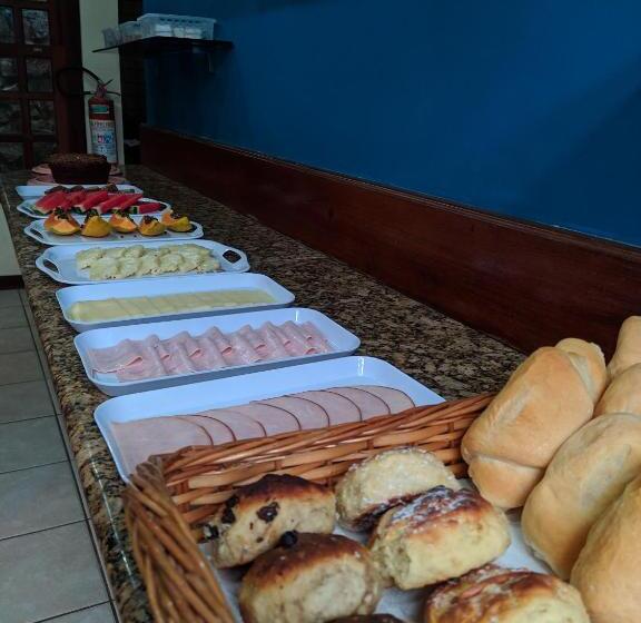 پانسیون Pousada Exuberante