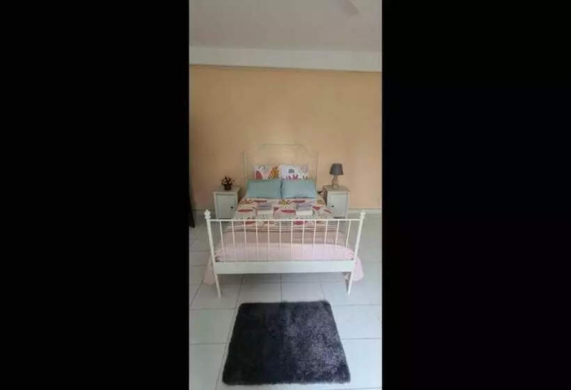 ペンション Room In Bb   Ja Elas French Touch