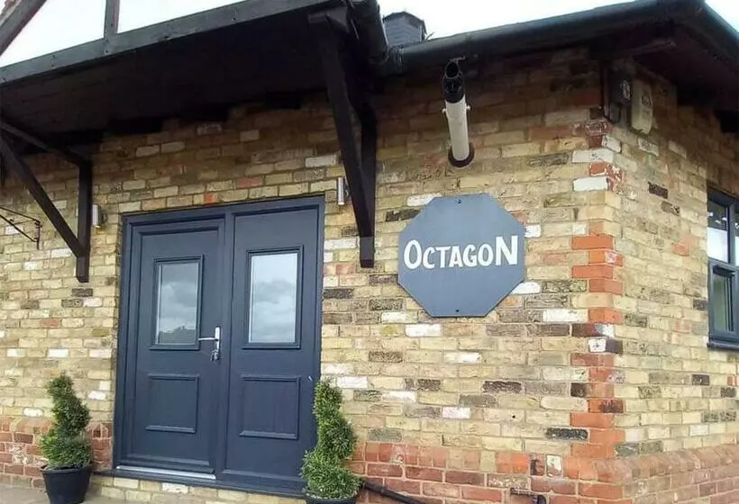 Lomakeskus Barlings Country Park