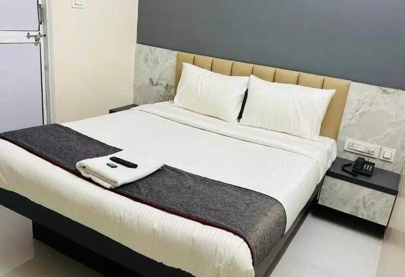 Spot On Hotel Elite
