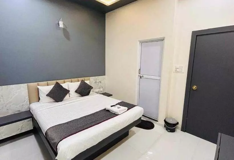 Spot On Hotel Elite