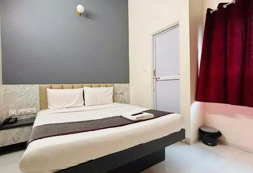 Spot On Hotel Elite