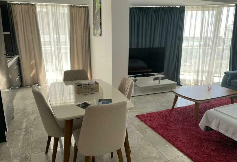 White Tower Apartament Privat Mamaia 504