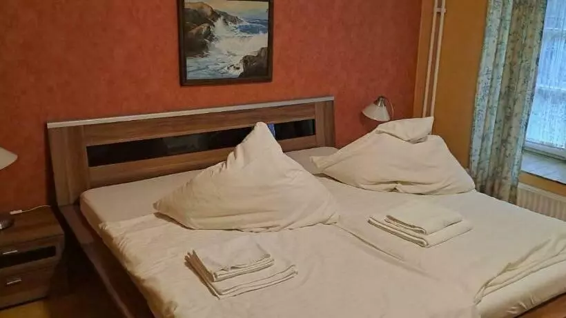 ユースホステル Restaurant El Greco Bei Der Taffingsmühle