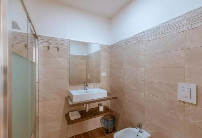 Central House   Apartments In Naples