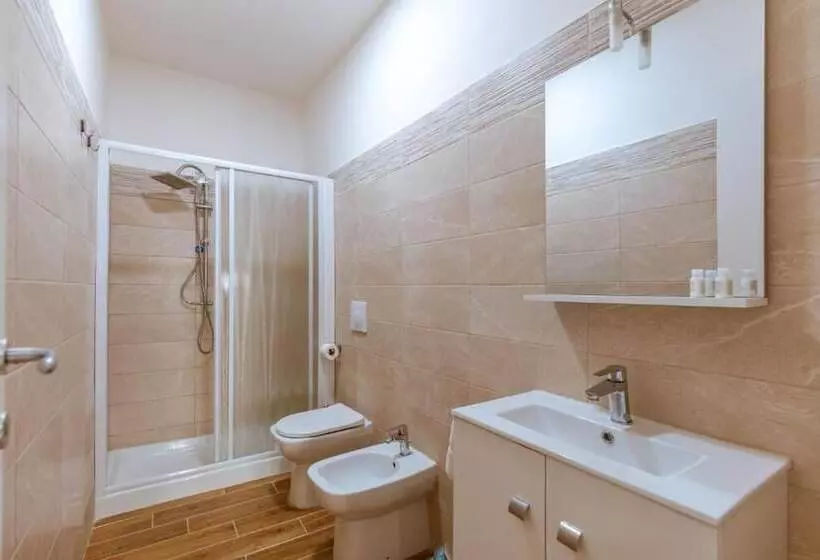 Central House   Apartments In Naples