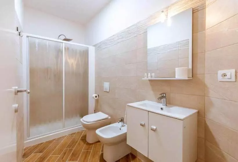 Central House   Apartments In Naples