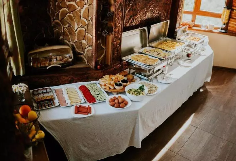 هتل Noor Konjic