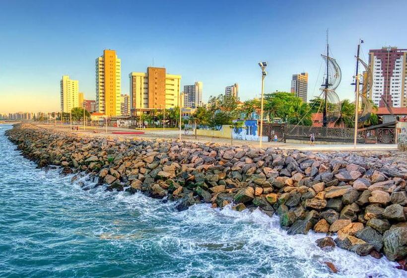 Iracema Praia Flats