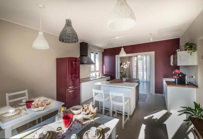 La S Volta Vanzago Bed And Breakfast