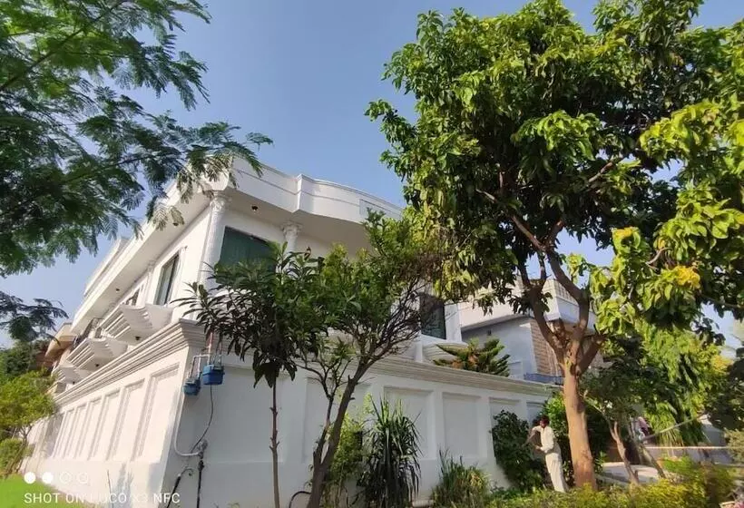پانسیون Imperial Lodges Islamabad