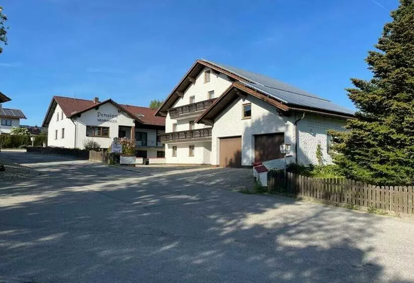 Retkeilymaja Pension Memminger