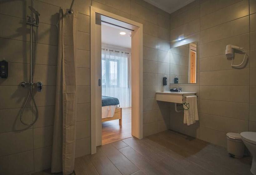 تختخواب و صبحانه Vila Rosario