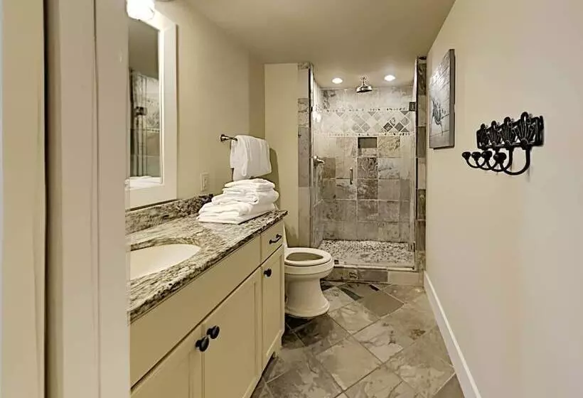 Gulf Place Six Palms #2b   Bb S Hideaway By Southern Vacation Rentals