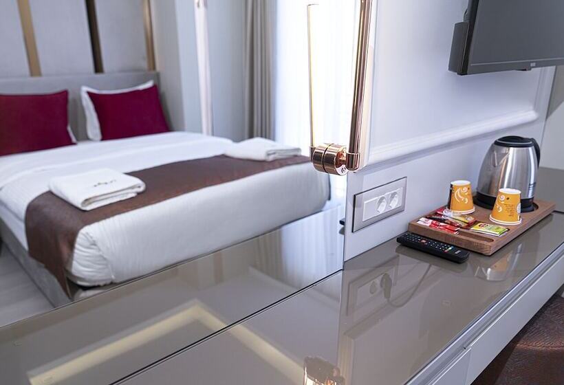 ホテル Cetin Port