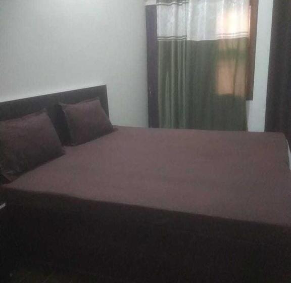 Hotel Oyo 91128 Mongoose Palace