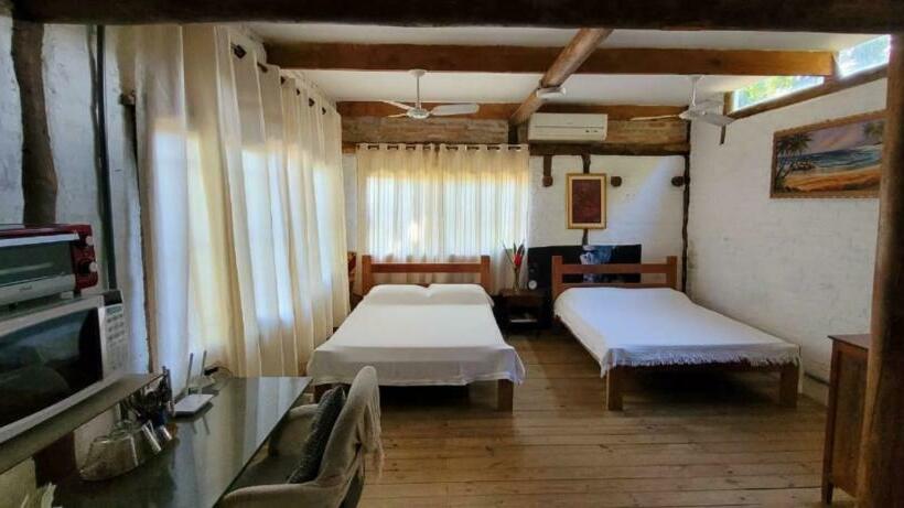 پانسیون Chalés Viela Embaúba