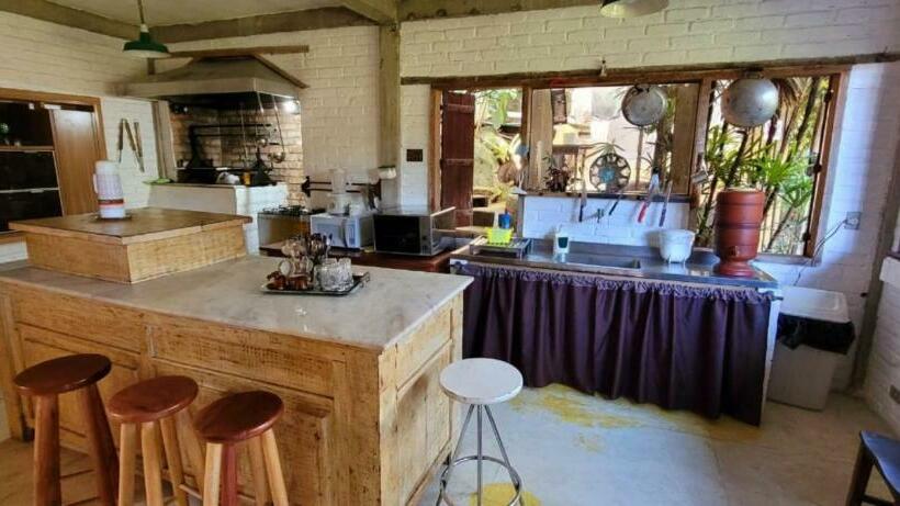 پانسیون Chalés Viela Embaúba