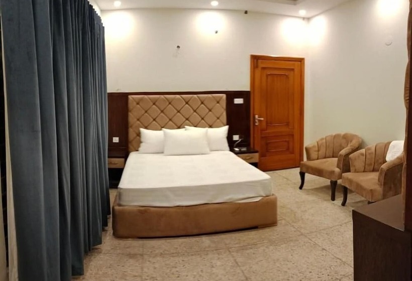 پانسیون Grand Hayat Guest House