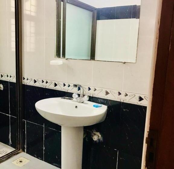 پانسیون Grand Hayat Guest House