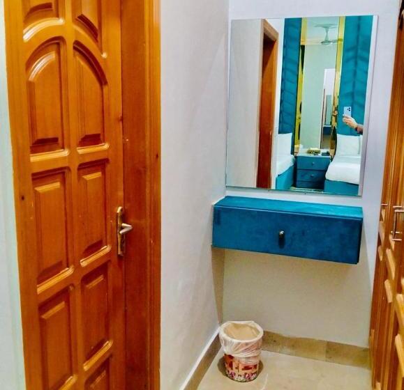 پانسیون Grand Hayat Guest House