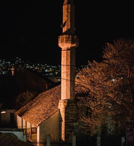 پانسیون Purple Rooms