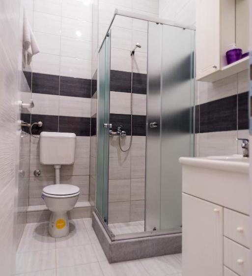 پانسیون Purple Rooms