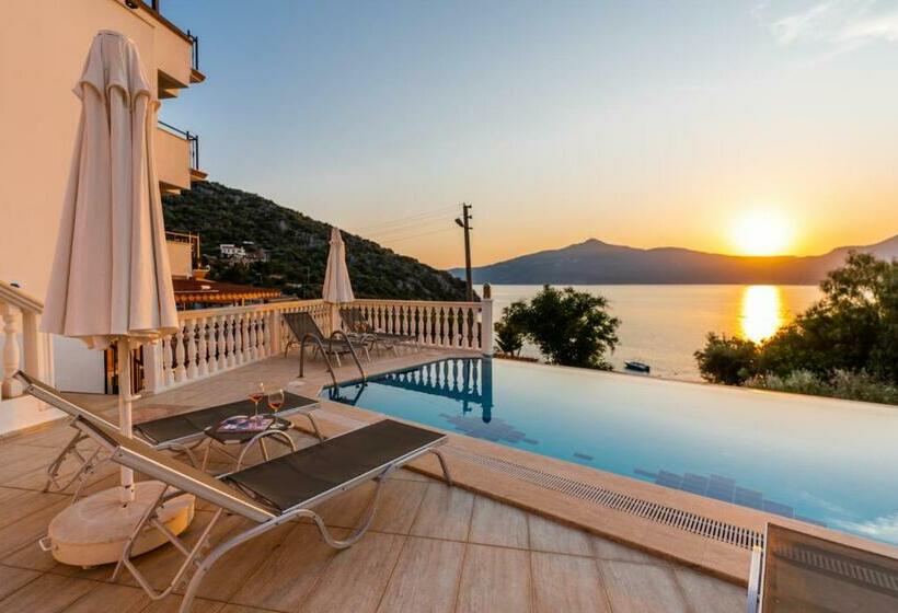 مبيت وإفطار Sunrise Hotel Kalkan