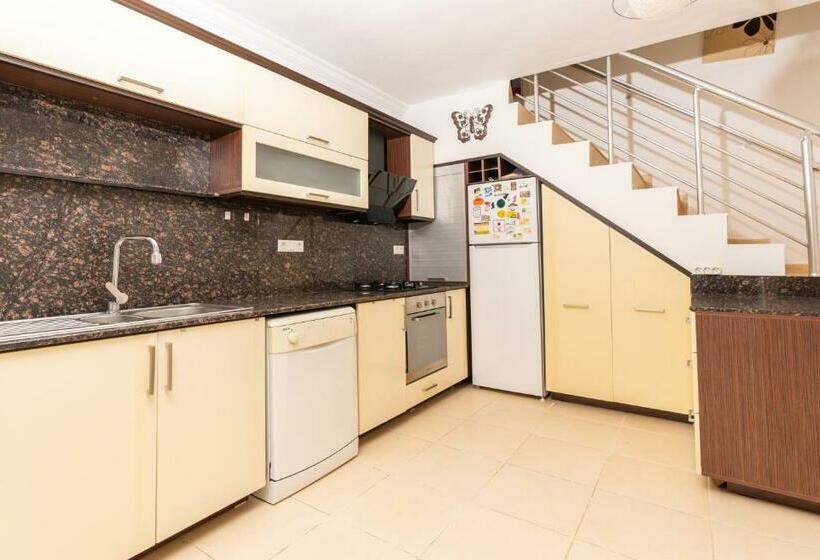 مبيت وإفطار Sunrise Hotel Kalkan