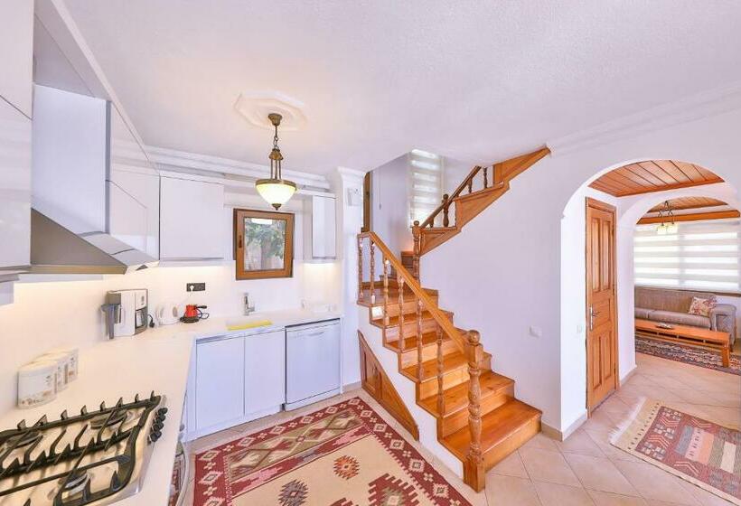 مبيت وإفطار Sunrise Hotel Kalkan