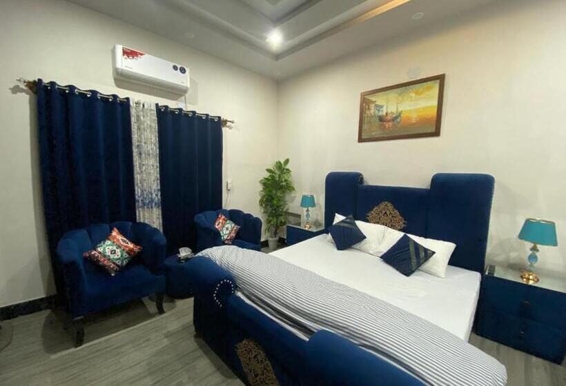 تختخواب و صبحانه The Comfort Lodge