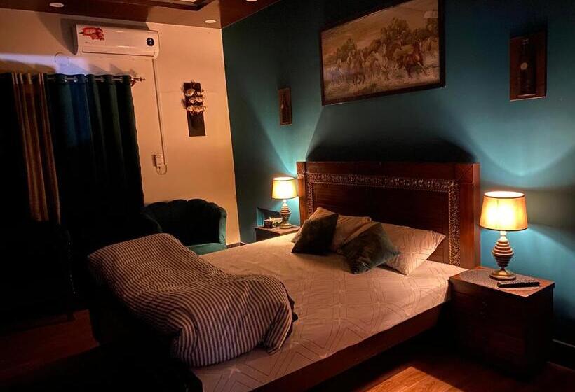 تختخواب و صبحانه The Comfort Lodge